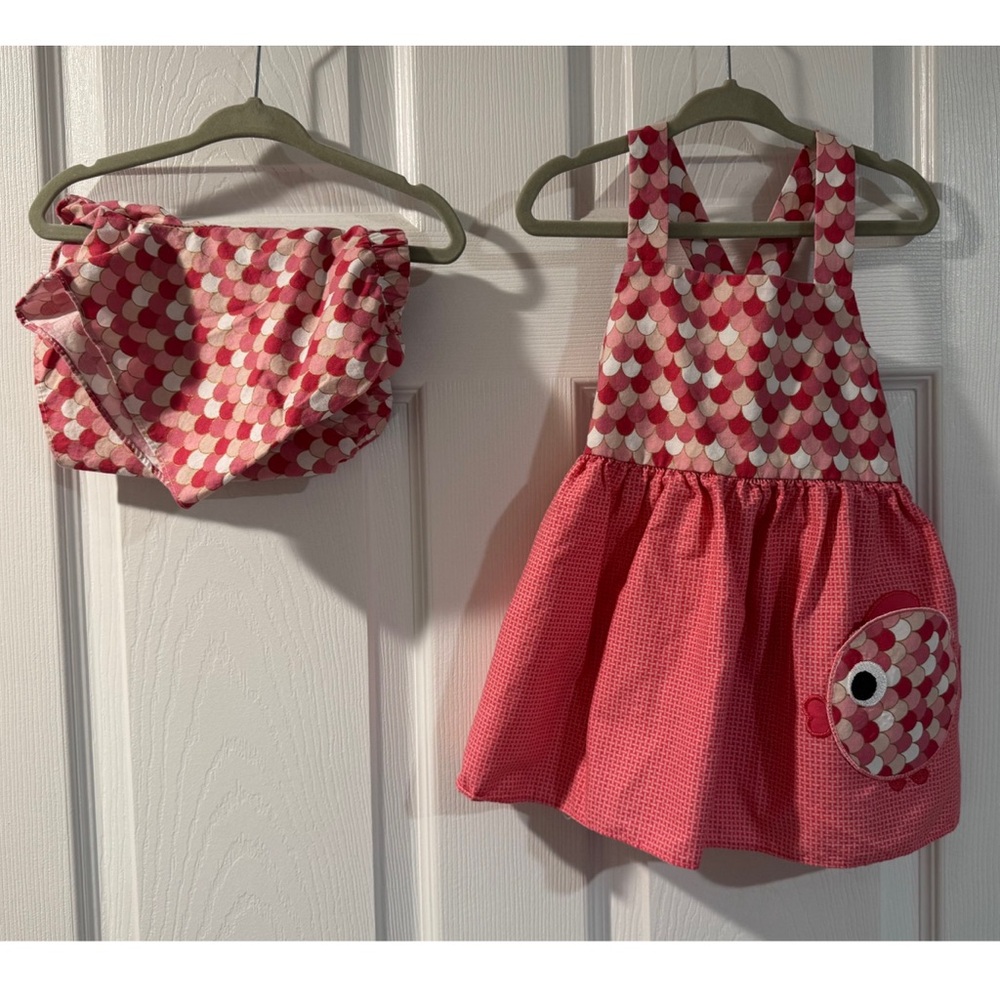 Adorable Pink and White Kids Fish pocket Set